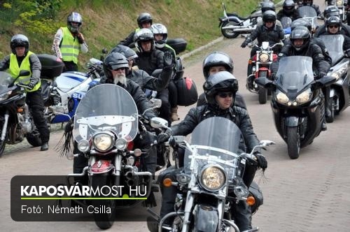 Motoros felvonulás képekben
