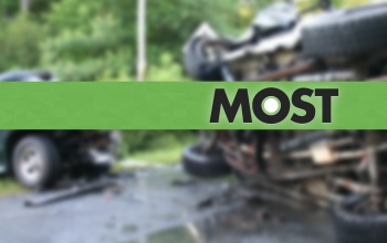 Baleset történt a 67-esen