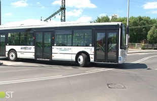 Gázüzemű busz rója a kaposvári utcákat