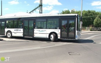 Gázüzemű busz rója a kaposvári utcákat