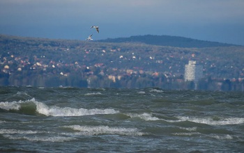 Nyolc új viharjelző berendezés lesz a Balatonon