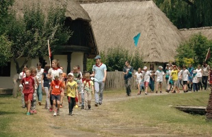 Hit, barátság, sport. Idén is Riska Tábor Szennában