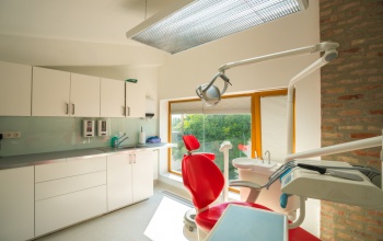 Fogfehérítés: otthon vagy a fogorvosi rendelőben?