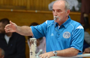 Kaposváron fújt a világ legjobb röplabda-játékvezetője