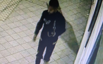 Lopás elkövetőjét keresi a rendőrség