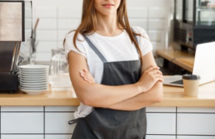 Milyen körülmények között lehet kötelező a munkaruha?