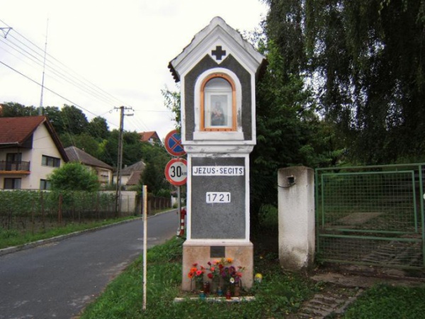 20 éve lopták el legrégibb köztéri szobrunkat