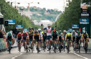 Tour de Hongrie: az ausztrál Howsoné a sárga mez, Pelikán János a legjobb magyar versenyző