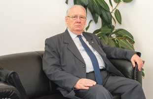 A katolikus tudós társaság tagja lett prof. dr. Rosta István