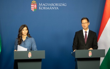Május végéig marad a digitális oktatás, de hétfőtől vidéken szinte minden kinyithat