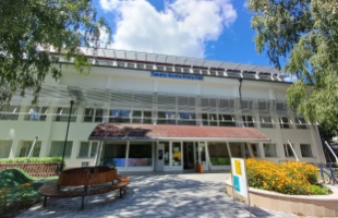 Egy expolgármester könyvbemutatójára invitálnak