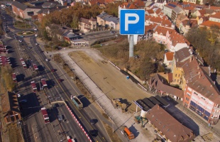 Új parkoló épül a belvárosban