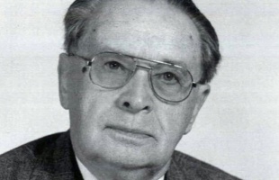 115 éve született díszpolgárunk, dr. Bodosi Mihály