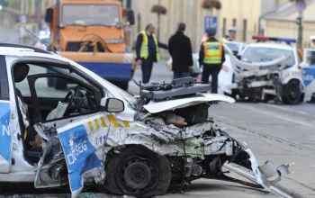 Összeütközött két rendőrautó Budapesten