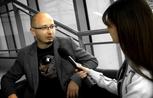 Zozzember: az elektronikus zenével fejezem ki a hangulatomat