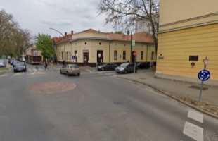 Javítják a vezetékhálózatot a Fő utcán – egyes helyi járatok terelőútvonalon közlekednek