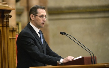 Marad a 25 éven aluliak adókedvezménye