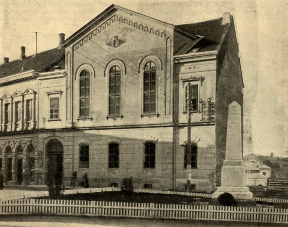 Tisztújítás a városházán