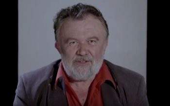 Ez most a legmenőbb cucc a magyar neten: hallgass verseket minden nap