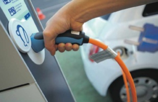 Jöhetnek az elektromos töltőállomások