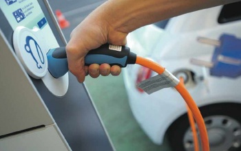 Jöhetnek az elektromos töltőállomások