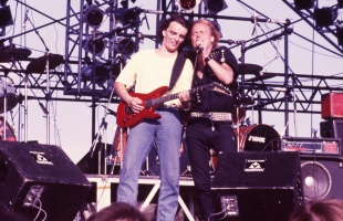 Könyv jelent meg a Kádár-kori könnyűzenei életről