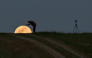 Holdfogyatkozás lesz a jövő héten