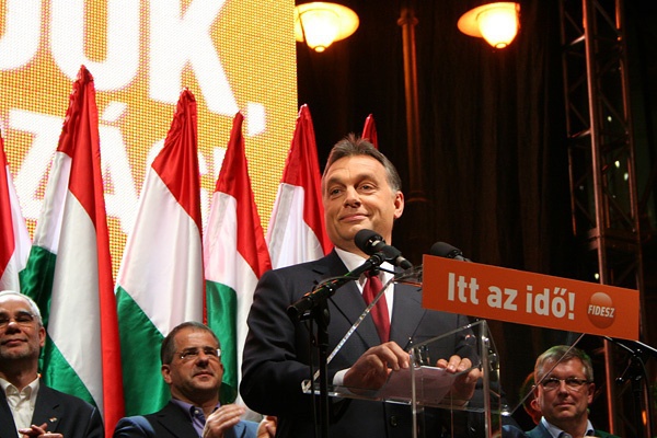 Három év a mérlegen