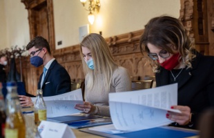 Kaposvár számít rájuk: 30 tanulót támogat idén a város