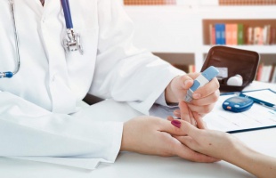 Végtagmentő applikációt fejlesztett ki dr. Rozsos István