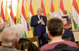 A tudomány a jövőnk kulcsa – előadás a Magyar Tudomány Ünnepén