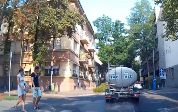 Hűtik az utakat és vizet osztanak Kaposváron