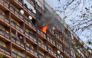 Egy másik lakásból kidobott cigarettacsikk okozhatott lakástüzet a Sávházban