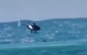 Videón, ahogy lezuhan egy rendőrségi helikopter a Balaton felett