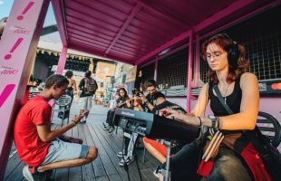 Komoly szorongást okoz a Z-generációsoknak a közösségi média