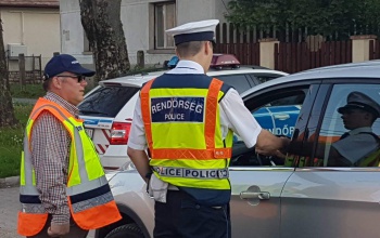 Az kapott csokit, aki szabályosan vezetett