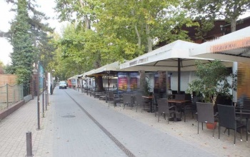 Verekedők közé állt a kocsmáros, jól megverték