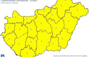 Elsőfokú figyelmeztetést adtak ki zivatarok és felhőszakadás miatt