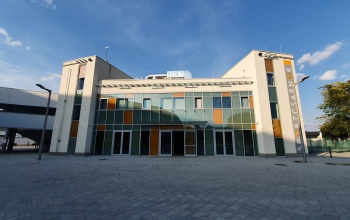 A városi sportcsarnokban fogadja szerdán az Alba Fehérvárt a KOMETA KKK