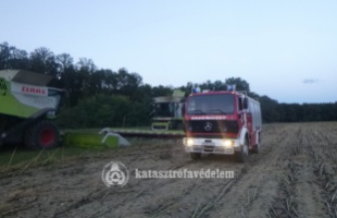 Kombájnok füstöltek Barcsnál