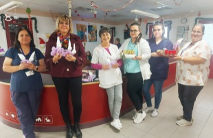 Plüssfigurákat kaptak a gyermekosztály legapróbb lakói