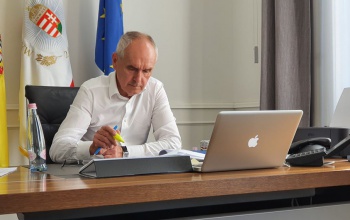 Szita: Enyhítettünk a korlátozásokon, de továbbra is fontos a fegyelem!