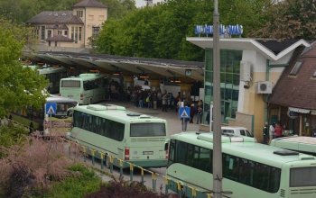 Változnak a távolsági buszmenetrendek vasárnaptól