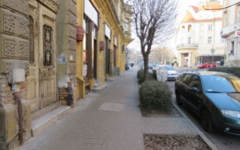 Együtt ittak este, hazafelé kirabolta és ököllel ütötte társát a férfi