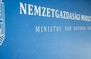 Számottevő többlettel zárt májusban a központi költségvetés