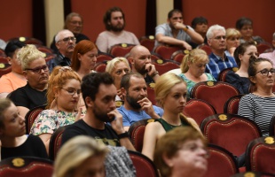 Minden készen áll a nézők fogadására, teljes évadra készül a Csiky