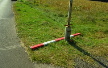Újabb félsorompó esett áldozatul - a kaposvári rendőrök a lakosság segítségét kérik
