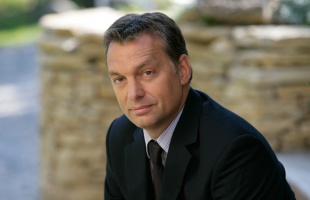 Orbán: Magyarország mintaország