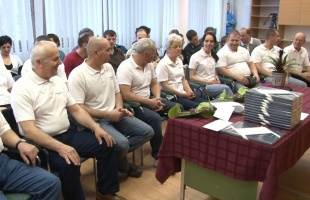 Köszönet a helytállásért