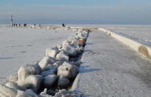 Fotók a jeges Balatonról